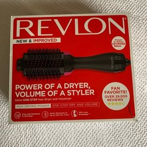 Revlon Dryer/Volumizer Brush